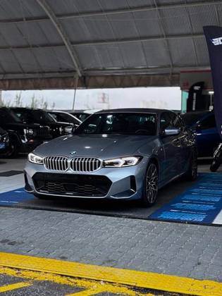 BMW 320i 2.0 16V TURBO FLEX M SPORT AUTOMÁTICO BMW 320i 2.0 16V TURBO FLEX M SPORT AUTOMÁTICO